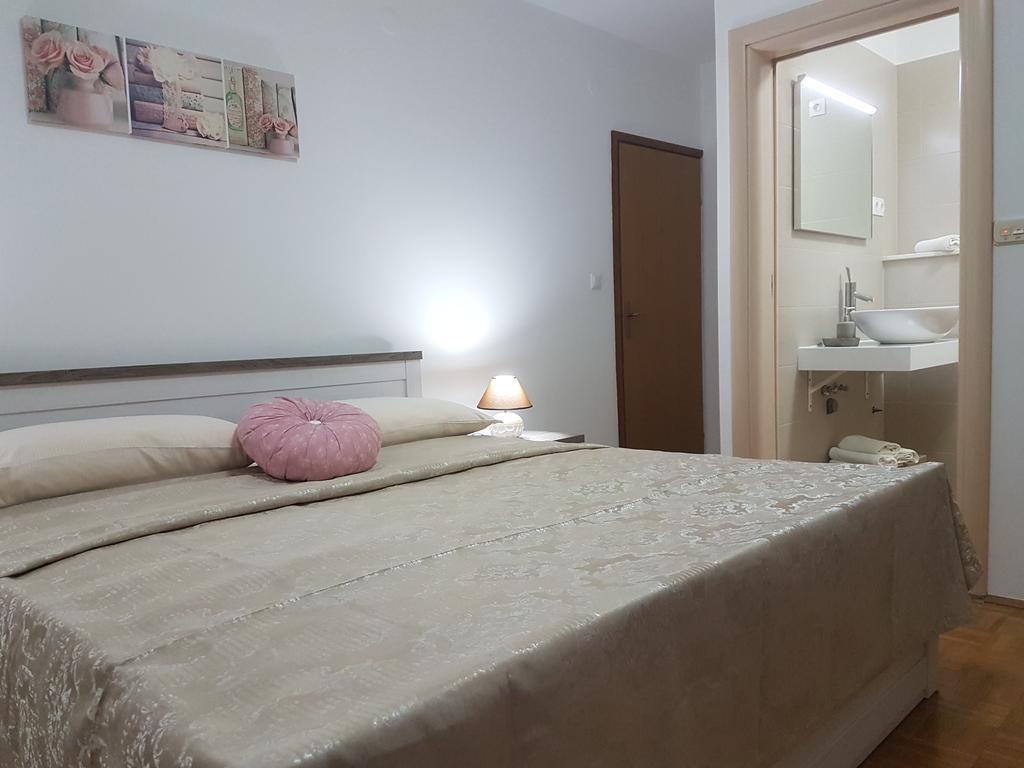Apartments Iva Pakoštane Exteriér fotografie